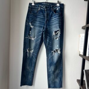 Women’s Blue Distressed Jeans